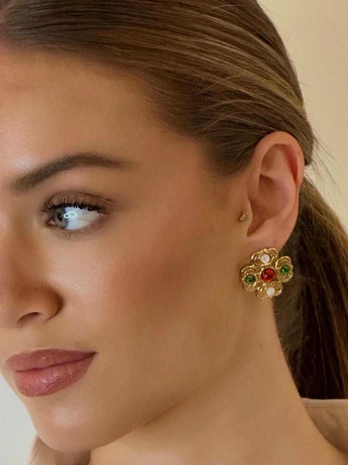 Boucles d'oreilles trèfle résine